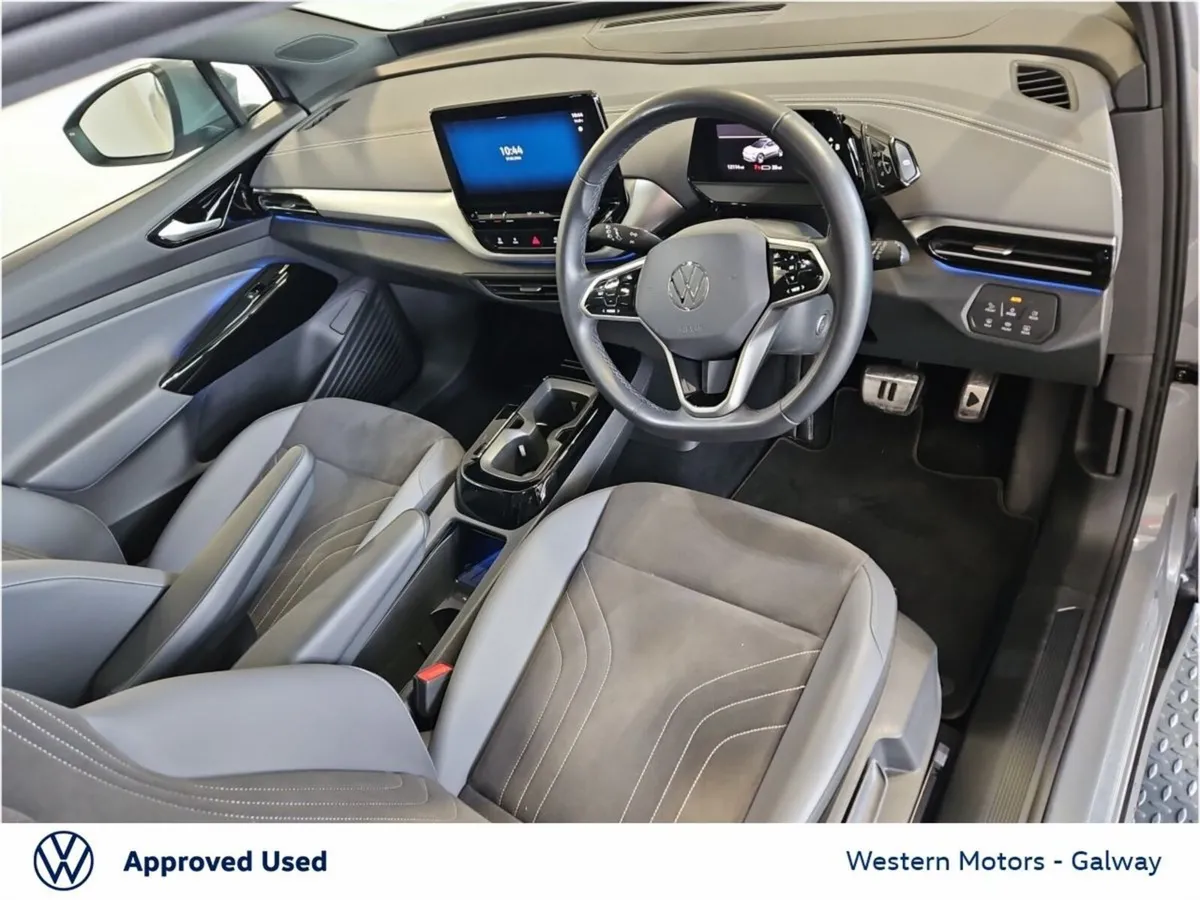 Volkswagen ID.4 SUV, Electric, 2025, Silver