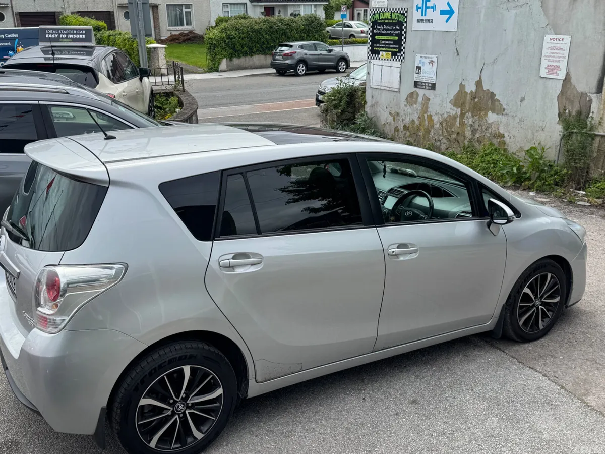 Toyota Verso MPV, Diesel, 2017, Grey