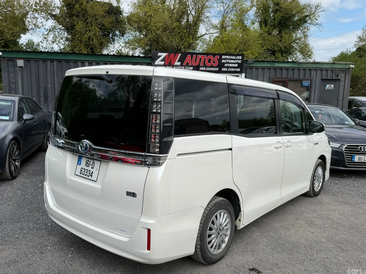 Toyota Voxy MPV, Petrol Hybrid, 2016, White