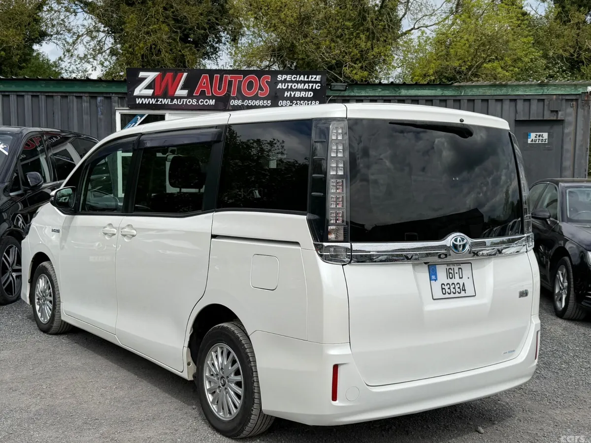 Toyota Voxy MPV, Petrol Hybrid, 2016, White
