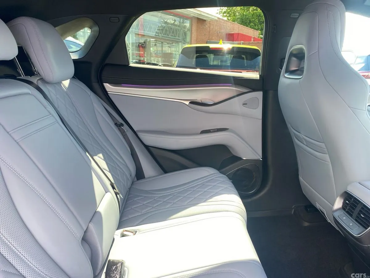 BYD SEALION 7 Hatchback, Electric, 2025, White