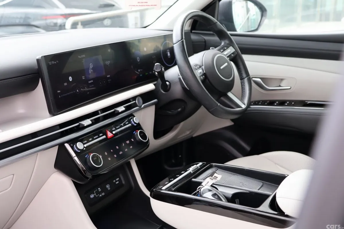 Hyundai Tucson SUV, Petrol Plug-in Hybrid, 2025, Grey