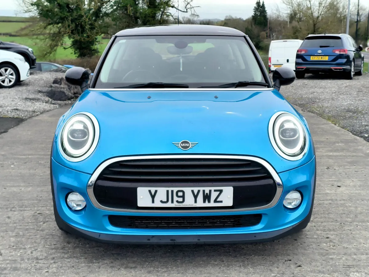 Mini Cooper Hatchback, Petrol, 2019, Blue
