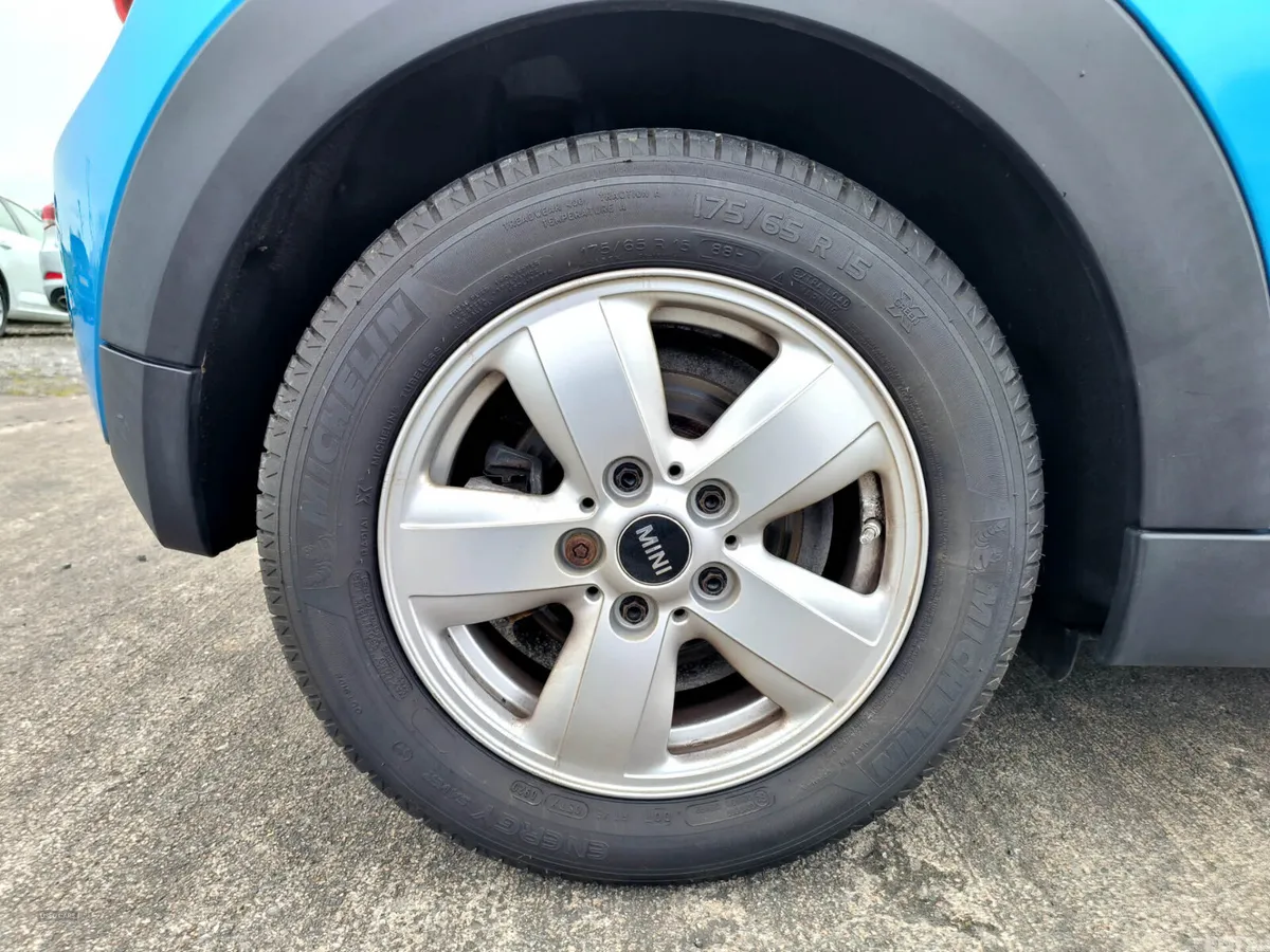 Mini Cooper Hatchback, Petrol, 2019, Blue