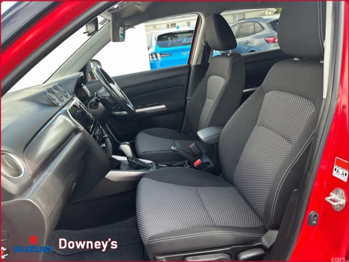 Suzuki Vitara SUV, Petrol, 2021, Red
