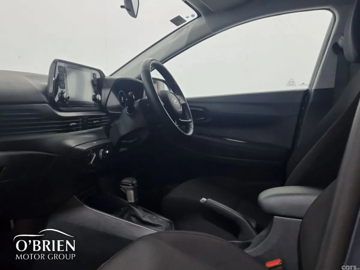 Hyundai i20 Hatchback, Petrol, 2024, Grey