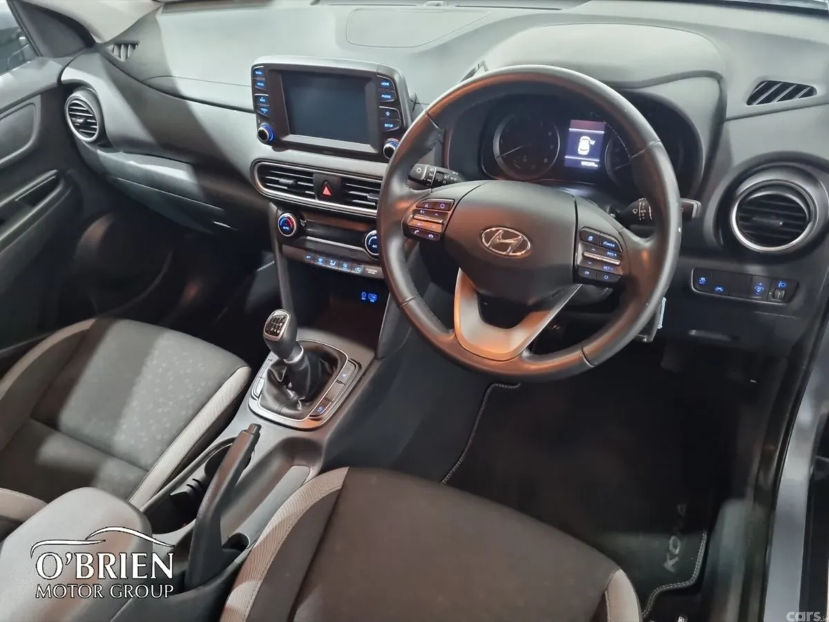 Hyundai KONA MPV, Petrol, 2021, Grey
