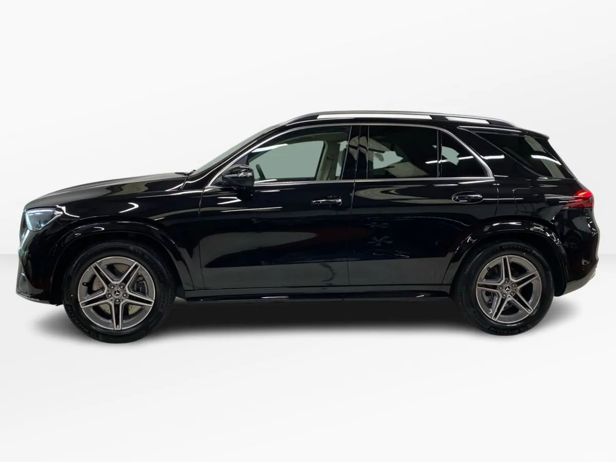 Mercedes-Benz GLE SUV, Petrol Plug-in Hybrid, 2026, Black