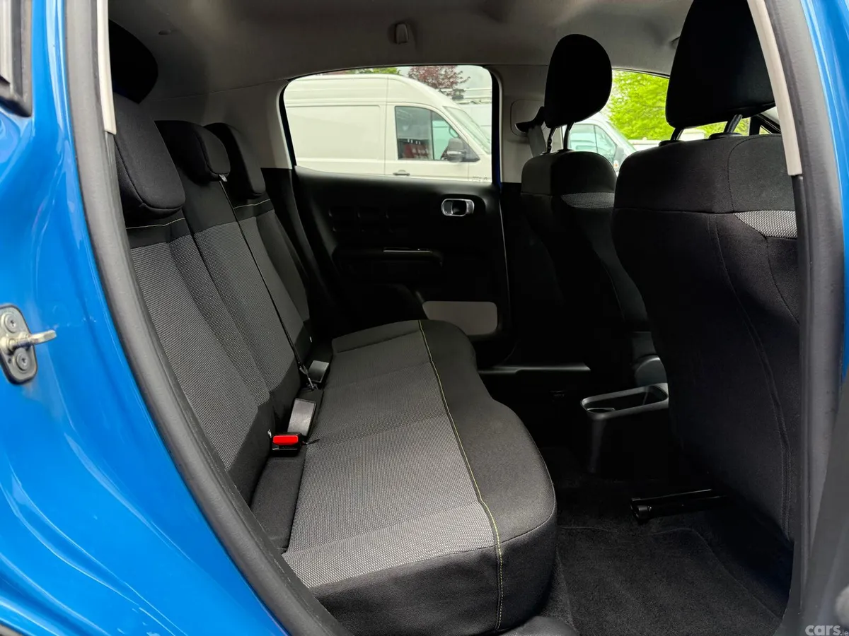 Citroen C3 Hatchback, Petrol, 2019, Blue