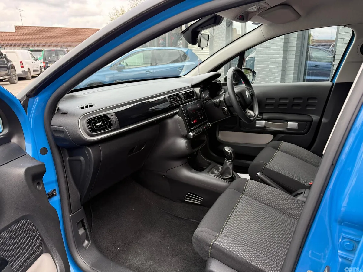 Citroen C3 Hatchback, Petrol, 2019, Blue