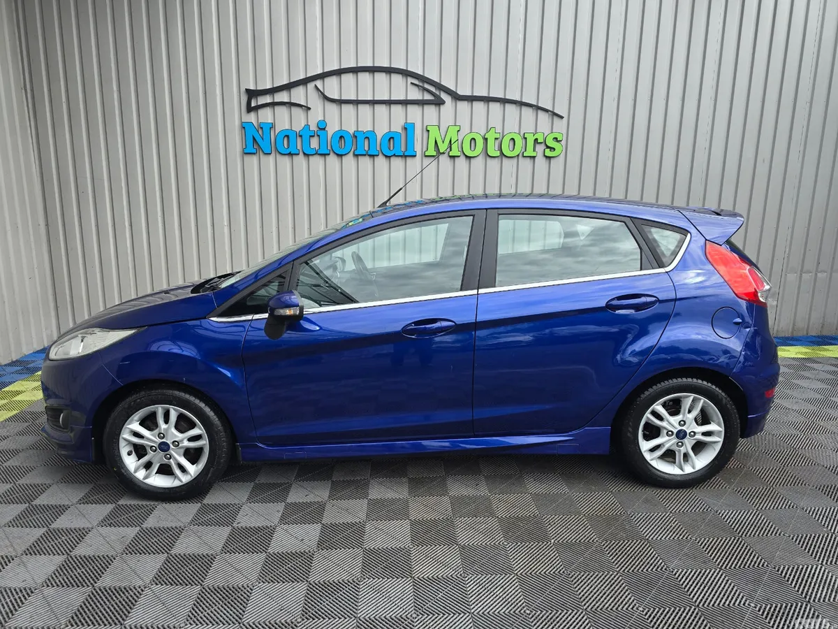 Ford Fiesta Hatchback, Petrol, 2015, Blue