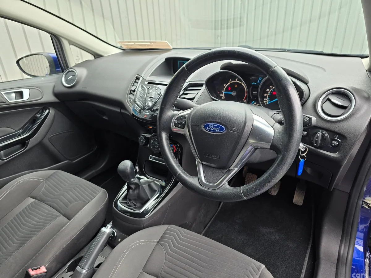 Ford Fiesta Hatchback, Petrol, 2015, Blue