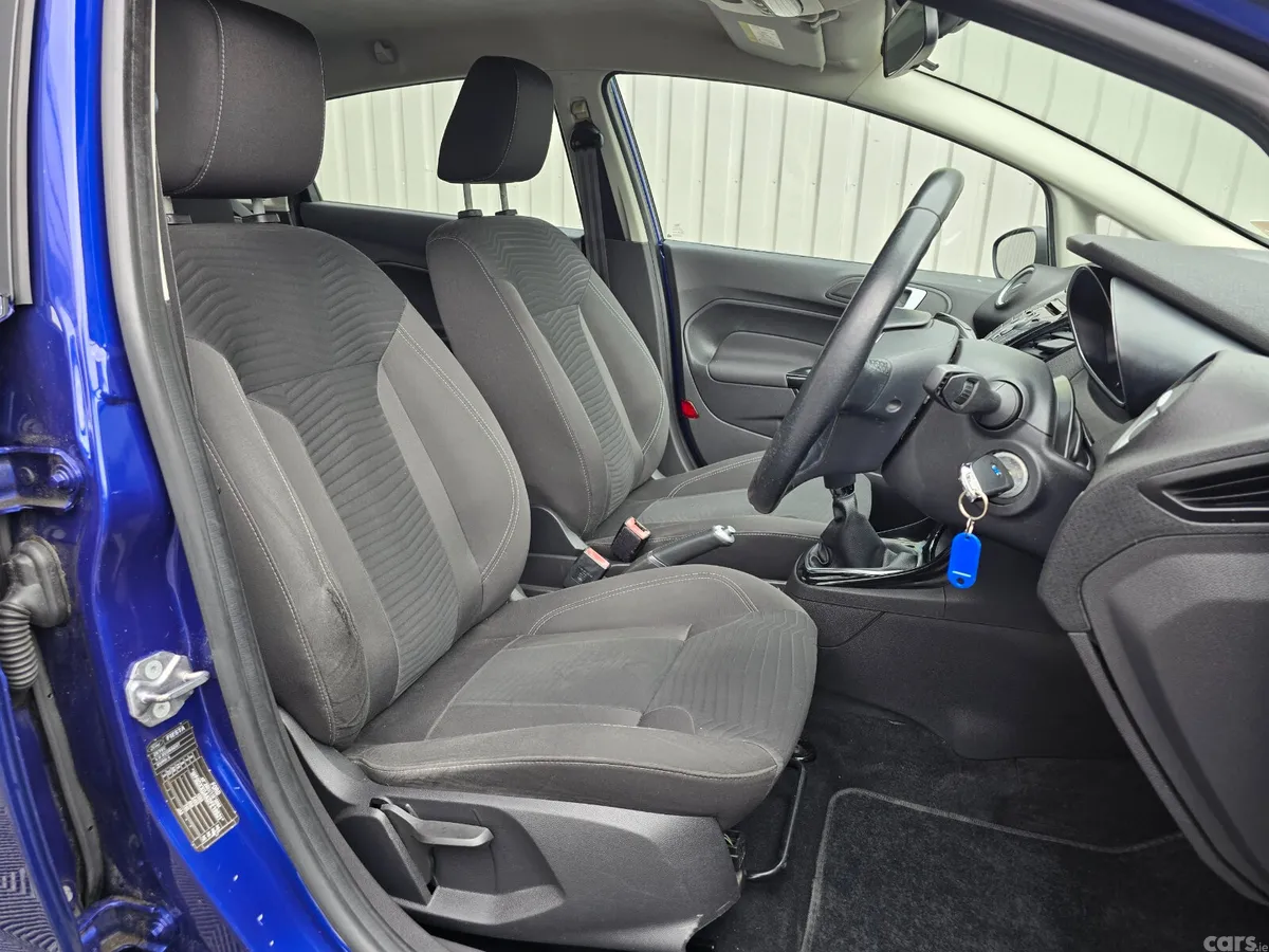 Ford Fiesta Hatchback, Petrol, 2015, Blue
