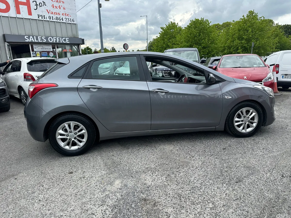Hyundai i30 Hatchback, Diesel, 2012, Grey
