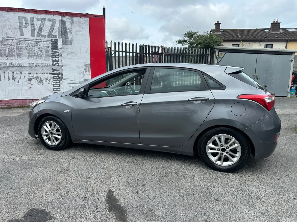 Hyundai i30 Hatchback, Diesel, 2012, Grey
