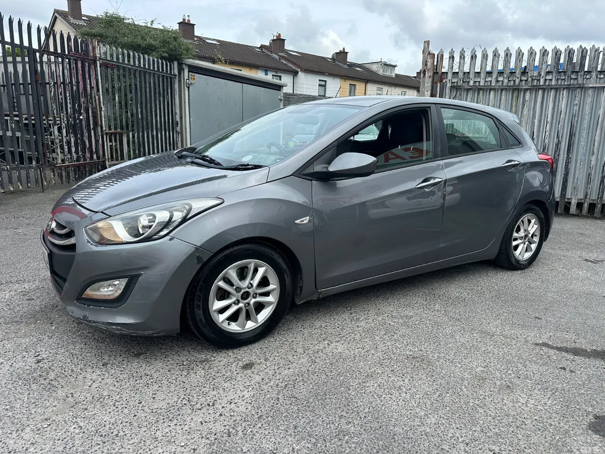 Hyundai i30 Hatchback, Diesel, 2012, Grey