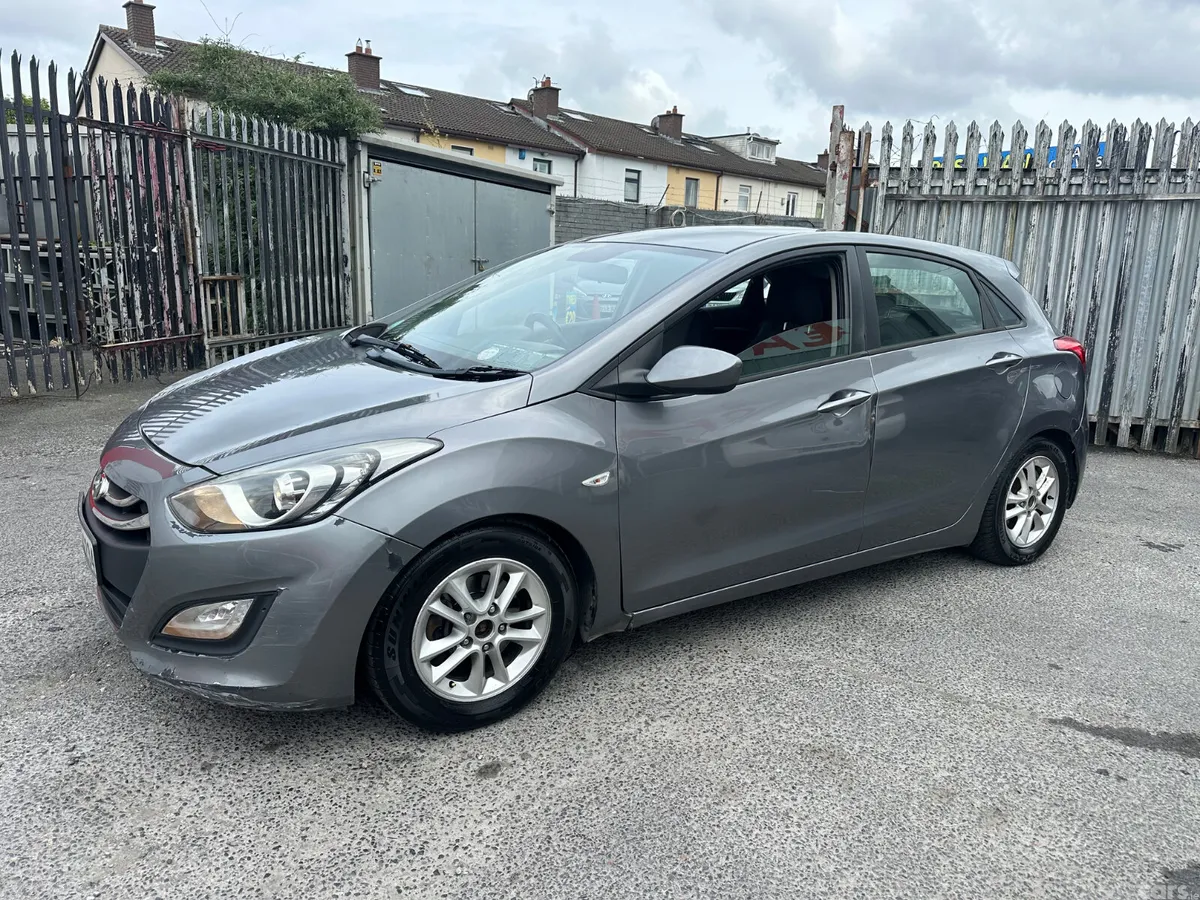 Hyundai i30 Hatchback, Diesel, 2012, Grey
