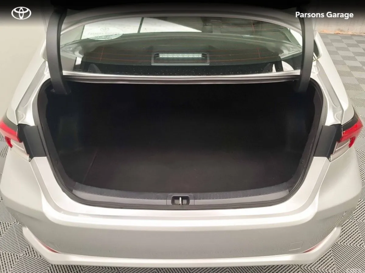Toyota Corolla Saloon, Petrol Hybrid, 2021, Grey