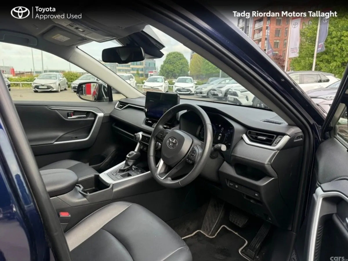 Toyota RAV4 SUV, Petrol Hybrid, 2024, Blue