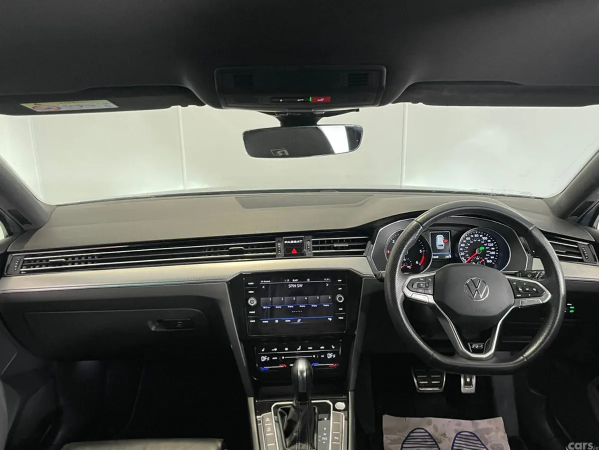 Volkswagen Passat Estate, Diesel, 2023, Silver