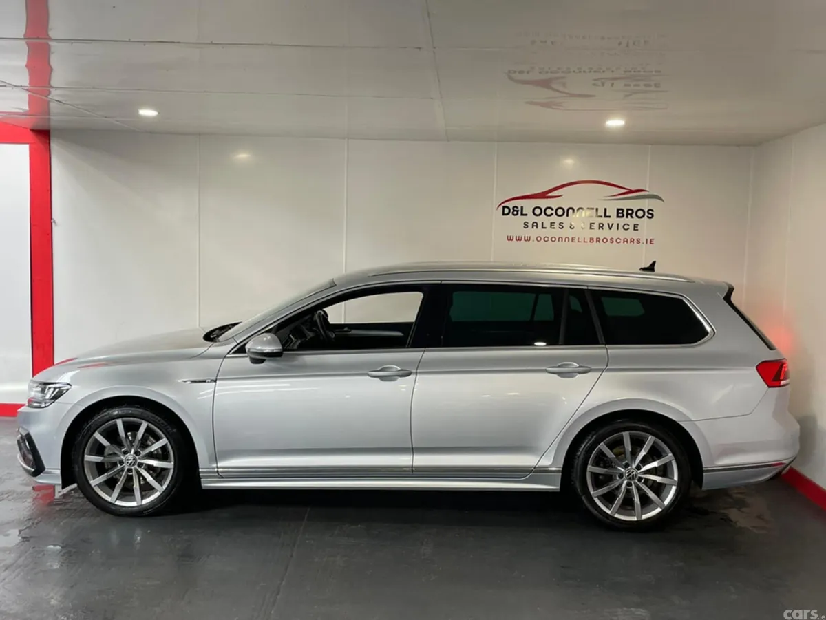 Volkswagen Passat Estate, Diesel, 2023, Silver