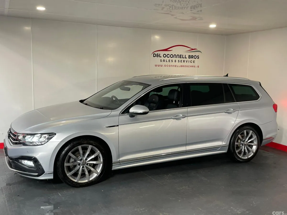 Volkswagen Passat Estate, Diesel, 2023, Silver