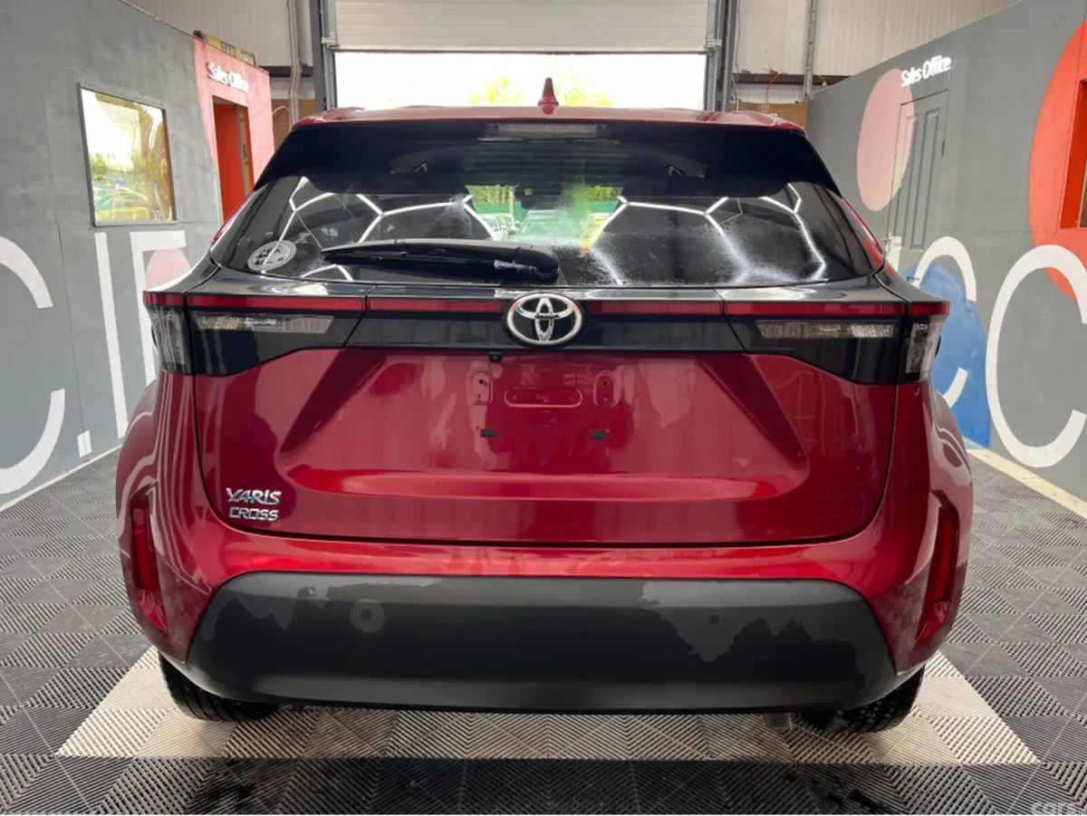Toyota Yaris Cross SUV, Petrol, 2021, Red