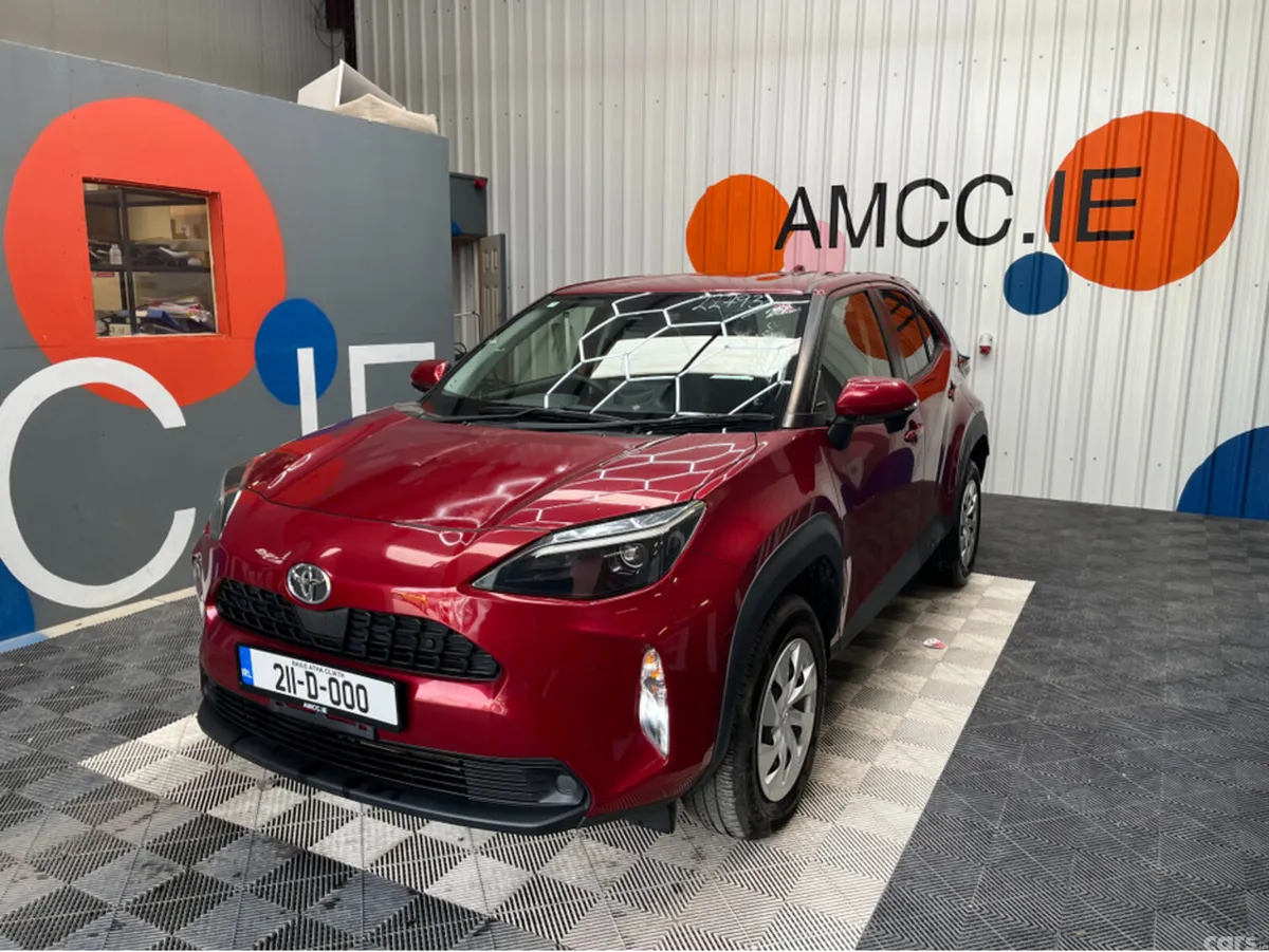 Toyota Yaris Cross SUV, Petrol, 2021, Red
