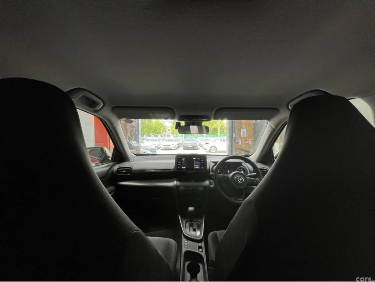 Toyota Yaris Cross SUV, Petrol, 2021, Red