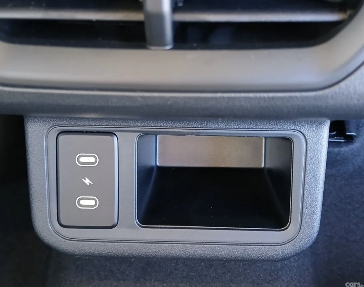 Kia K4 Hatchback, Petrol Hybrid, 2027, 