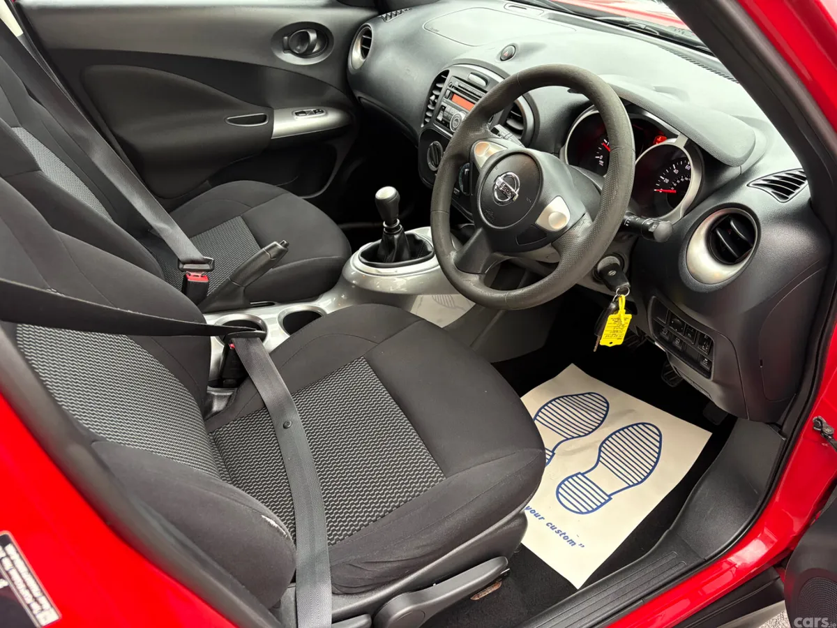 Nissan Juke SUV, Diesel, 2017, Red
