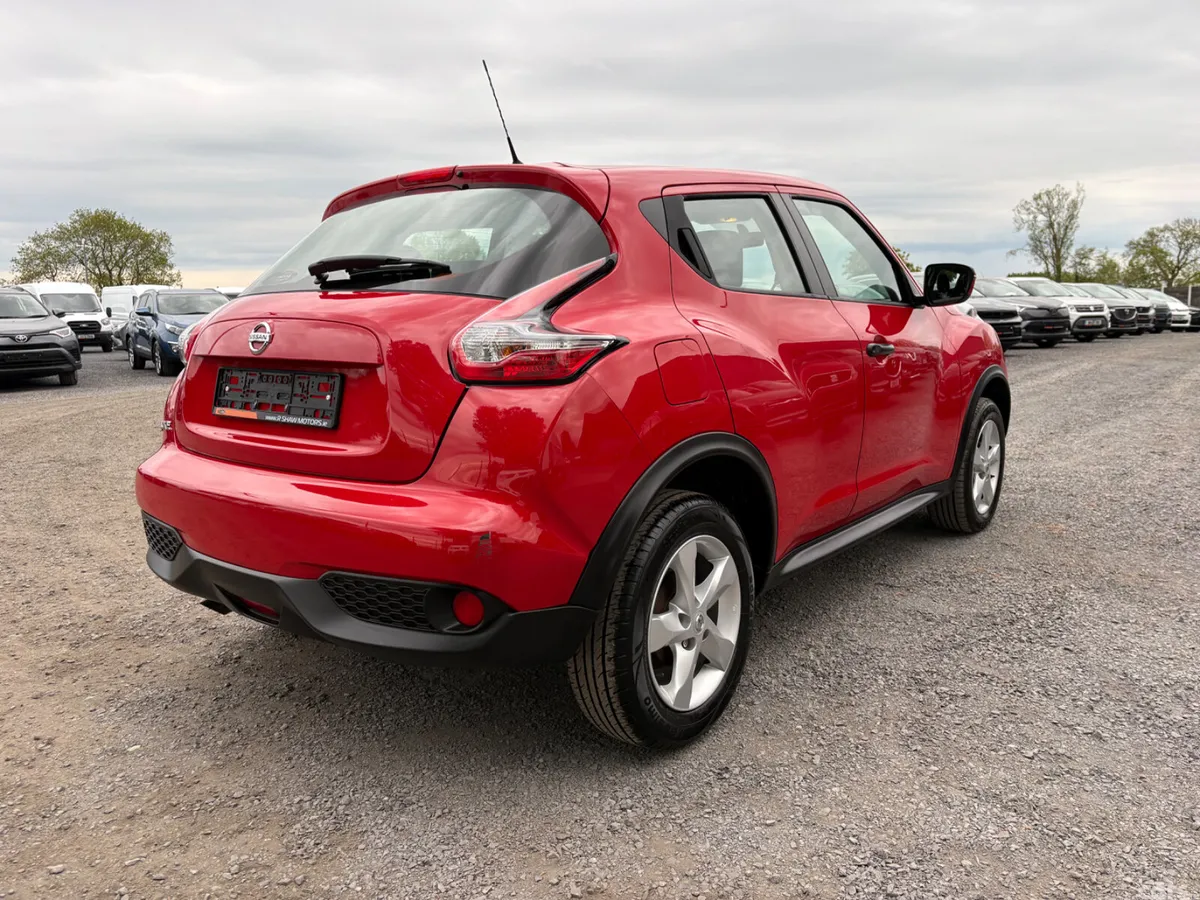 Nissan Juke SUV, Diesel, 2017, Red