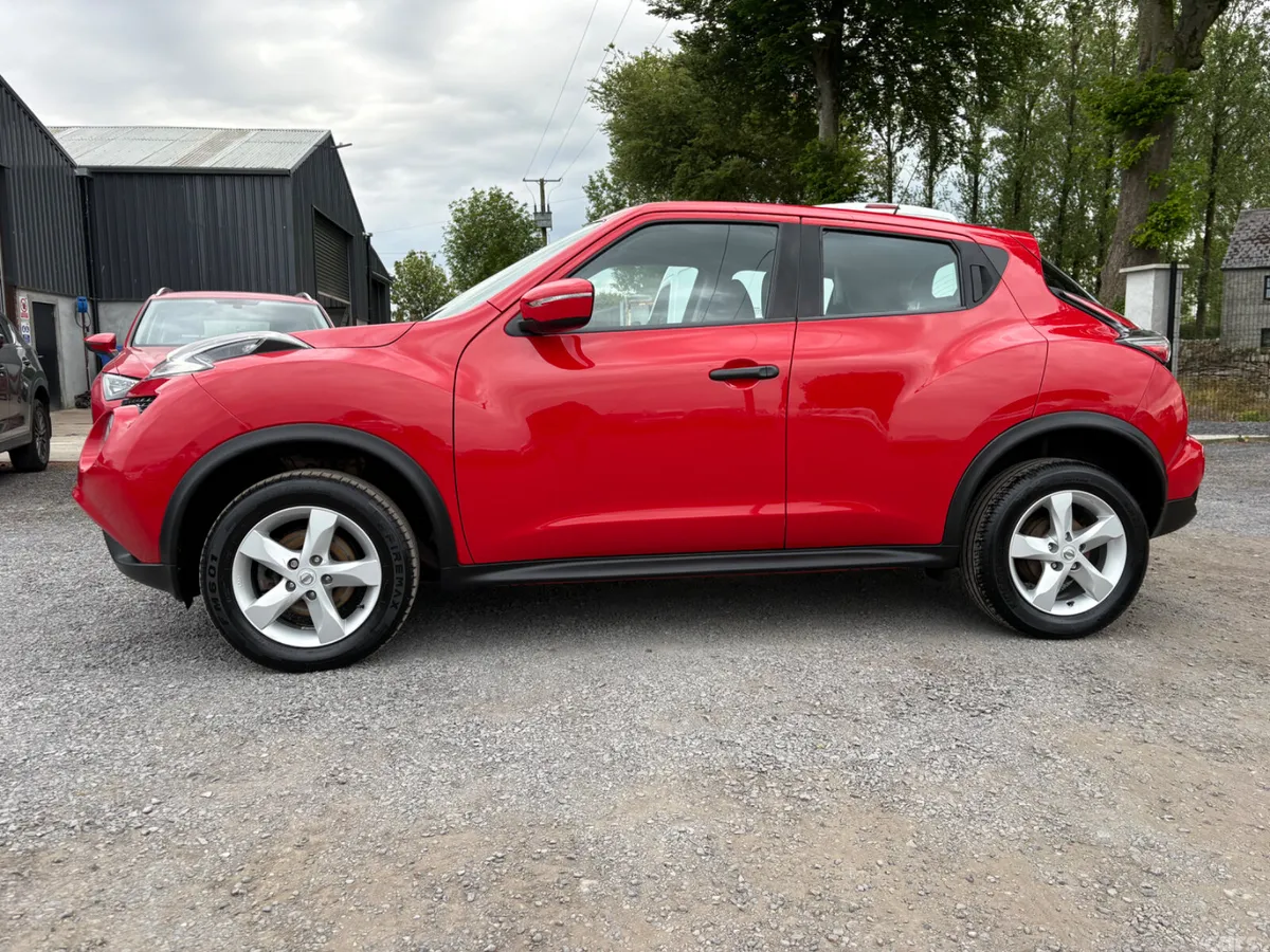 Nissan Juke SUV, Diesel, 2017, Red