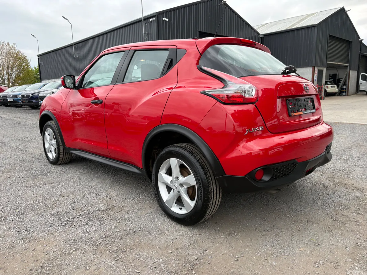 Nissan Juke SUV, Diesel, 2017, Red