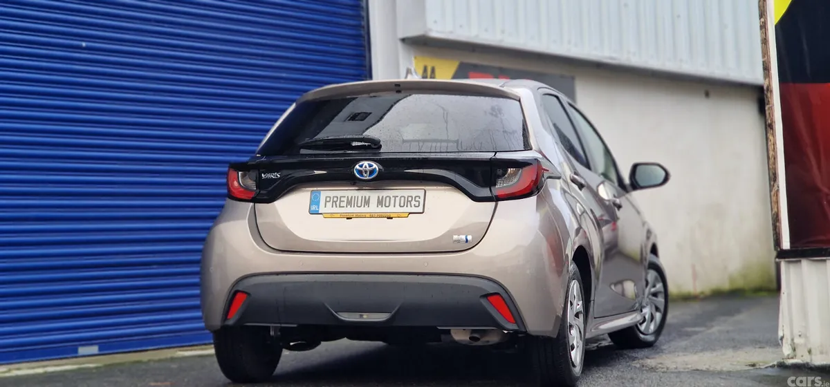 Toyota Yaris Hatchback, Petrol, 2022, Brown