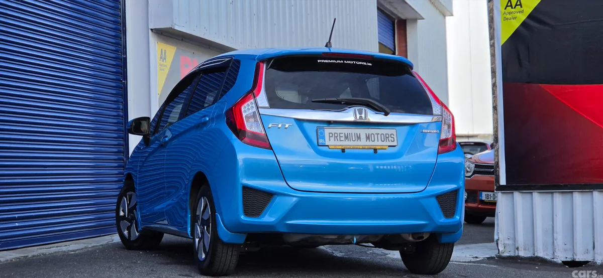 Honda Fit Hatchback, Petrol Hybrid, 2014, Blue