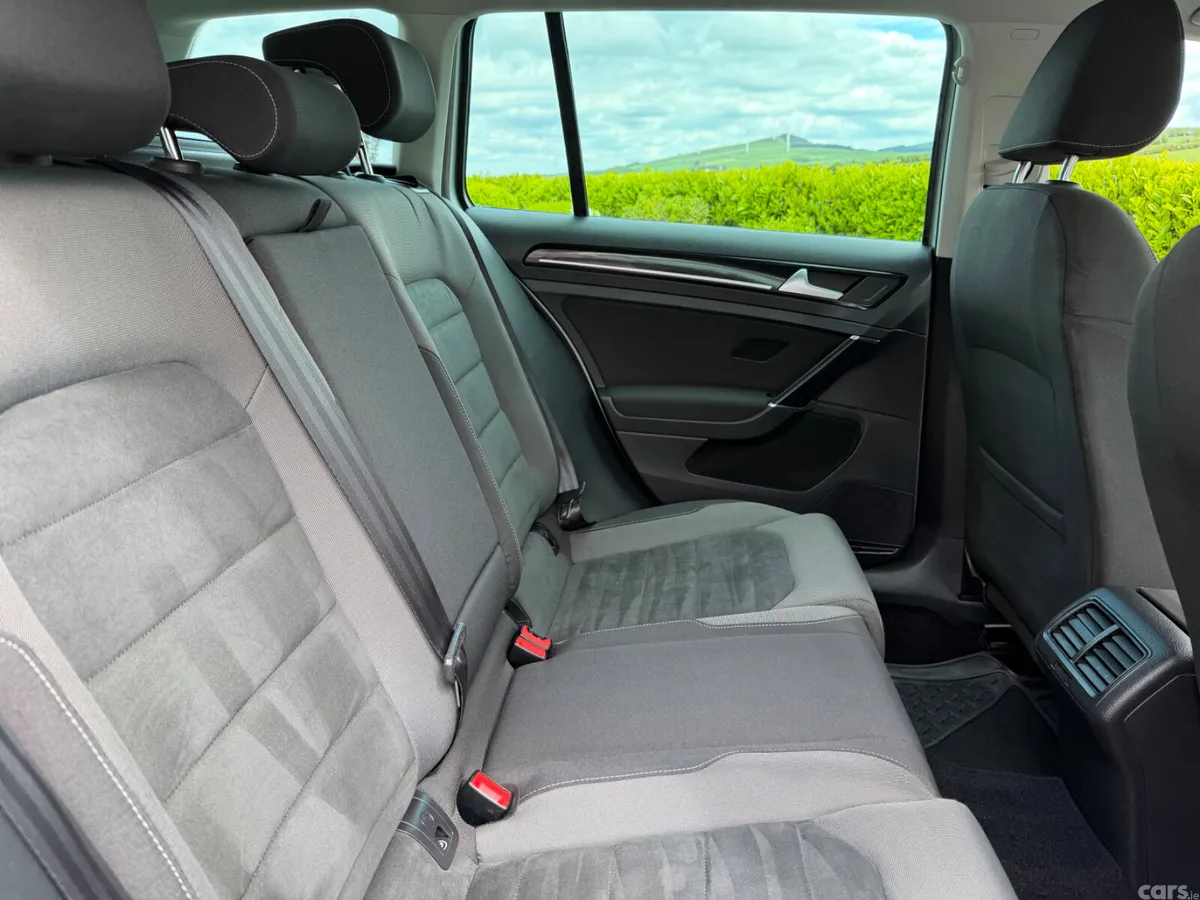 Volkswagen Golf Estate, Diesel, 2018, Grey