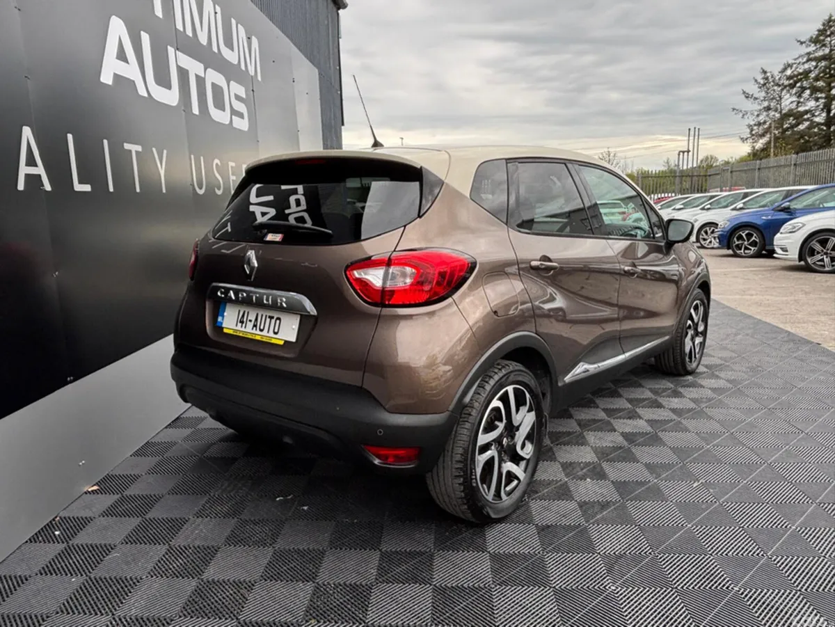 Renault Captur Hatchback, Petrol, 2014, Brown