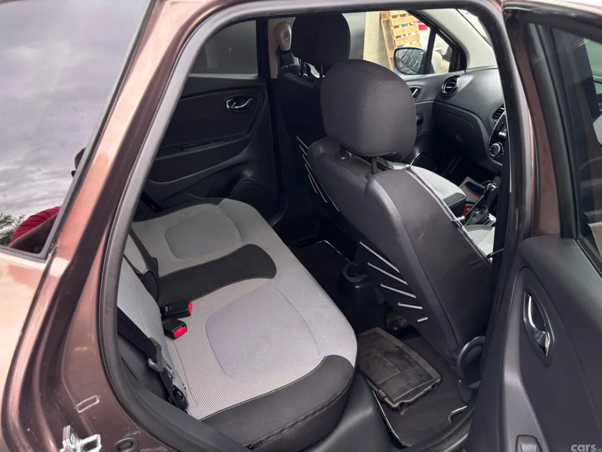 Renault Captur Hatchback, Petrol, 2014, Brown