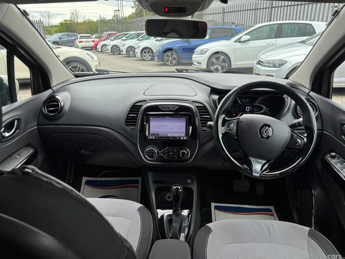 Renault Captur Hatchback, Petrol, 2014, Brown