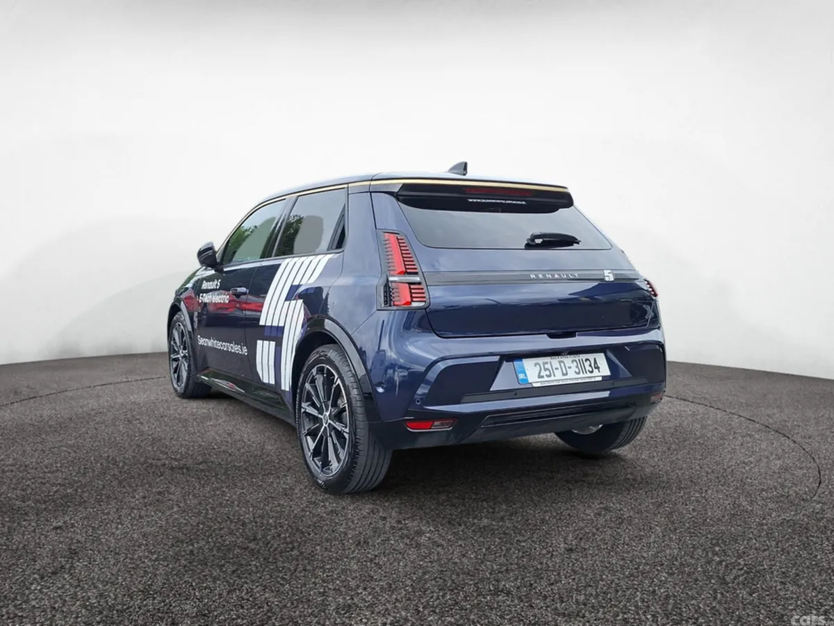Renault 5 Hatchback, Electric, 2025, Blue