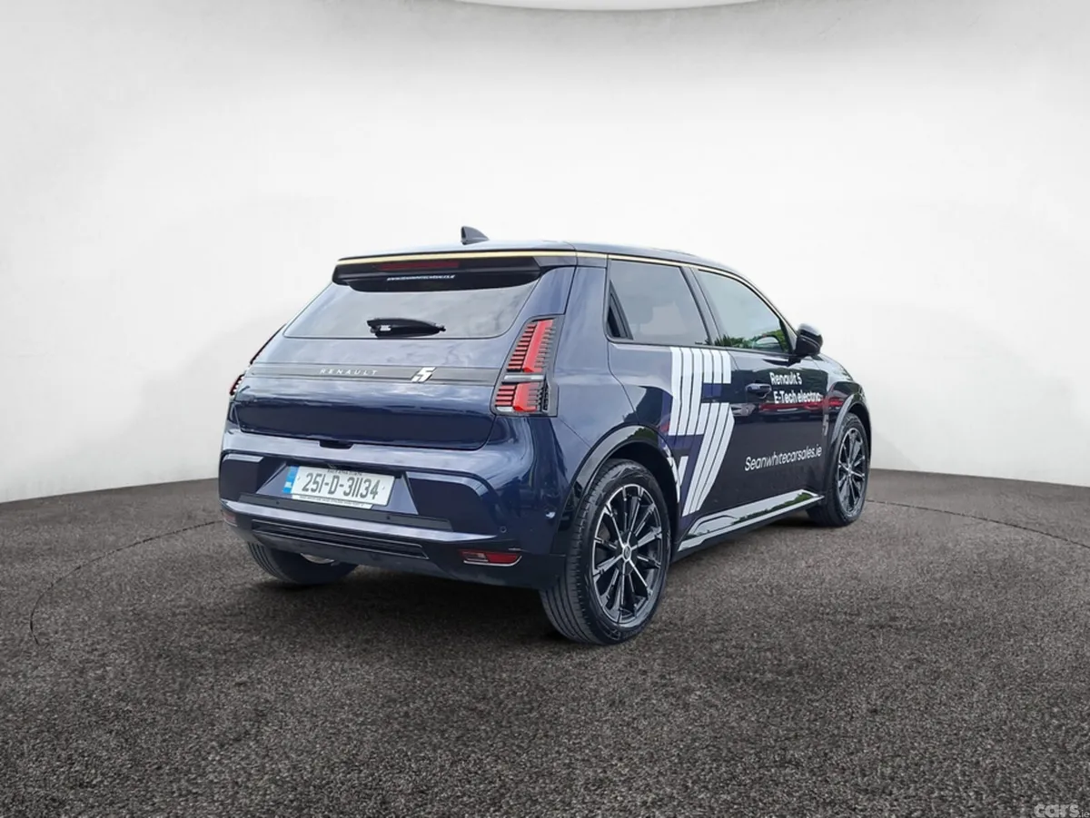 Renault 5 Hatchback, Electric, 2025, Blue