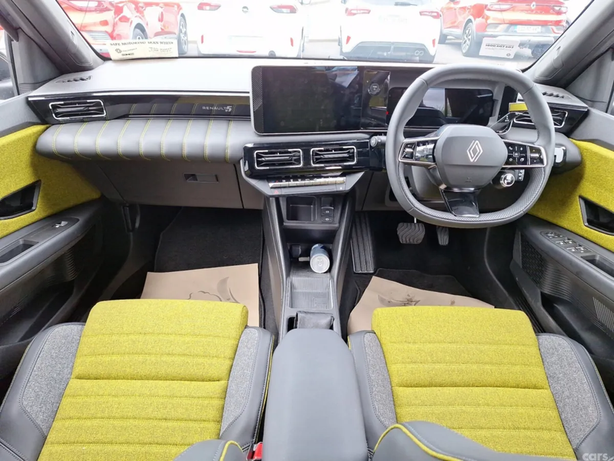 Renault 5 Hatchback, Electric, 2025, Blue