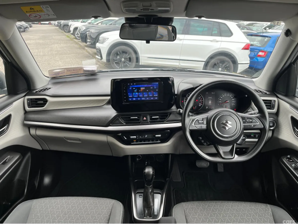 Suzuki Swift Hatchback, Petrol, 2023, Silver