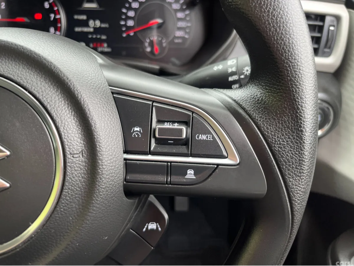 Suzuki Swift Hatchback, Petrol, 2023, Silver