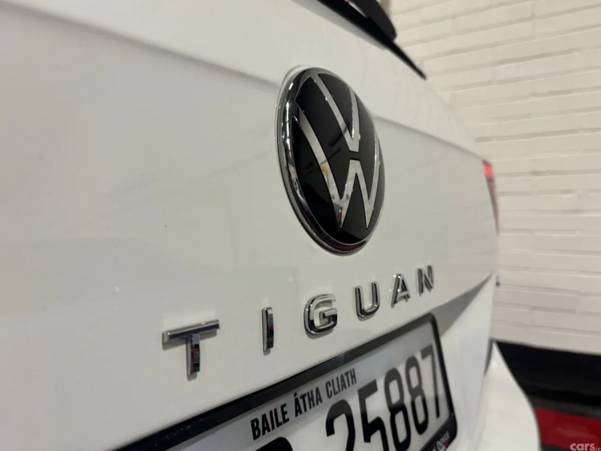 Volkswagen Tiguan SUV, Petrol Plug-in Hybrid, 2022, White