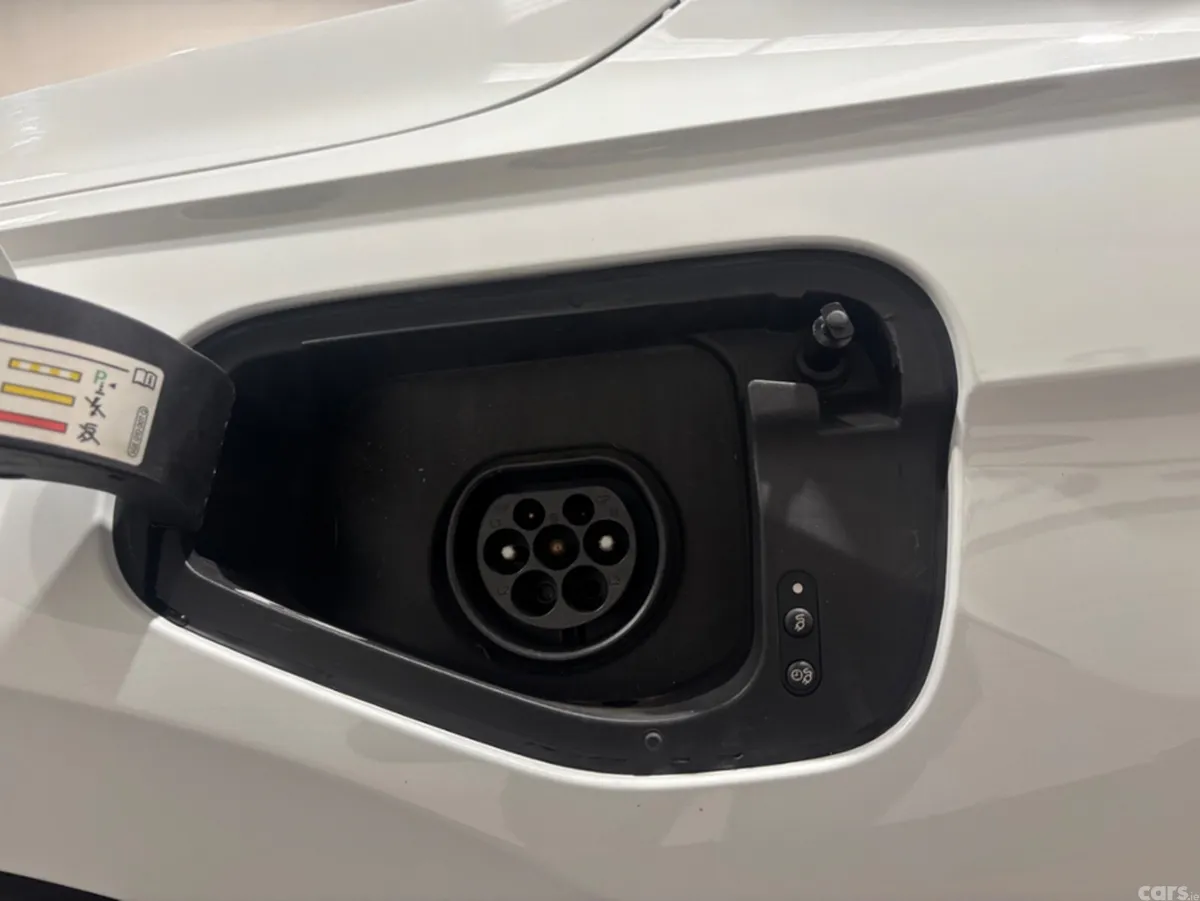 Volkswagen Tiguan SUV, Petrol Plug-in Hybrid, 2022, White