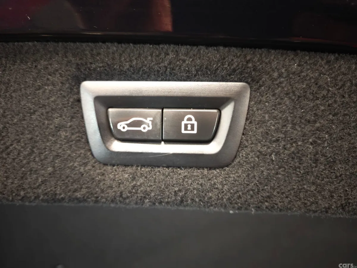 Mini Cooper Hatchback, Petrol, 2012, Red
