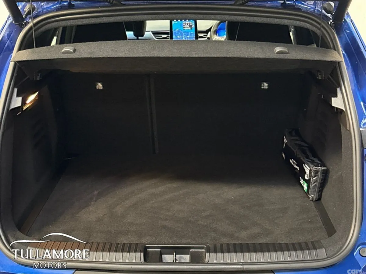 Renault Symbioz Hatchback, Petrol Hybrid, 2025, Blue
