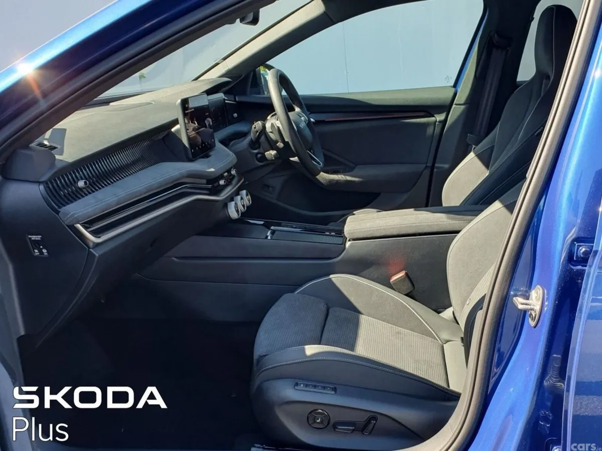 Skoda Superb Estate, Diesel, 2026, Blue